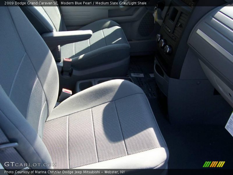 Modern Blue Pearl / Medium Slate Gray/Light Shale 2009 Dodge Grand Caravan SE
