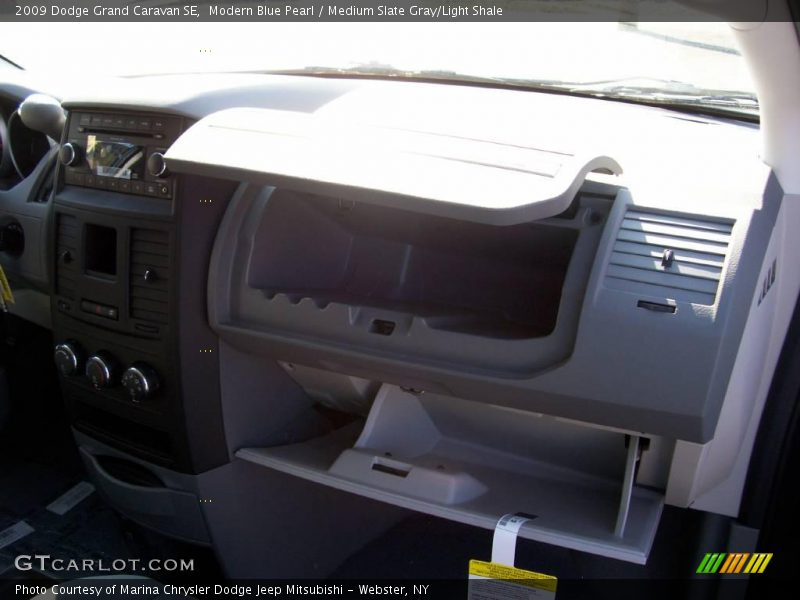 Modern Blue Pearl / Medium Slate Gray/Light Shale 2009 Dodge Grand Caravan SE