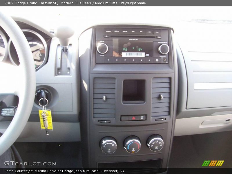 Modern Blue Pearl / Medium Slate Gray/Light Shale 2009 Dodge Grand Caravan SE