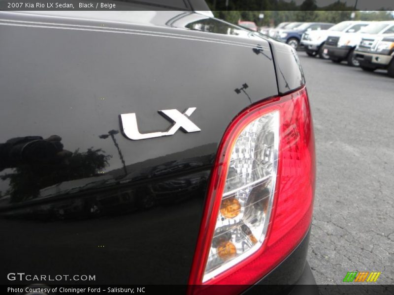 Black / Beige 2007 Kia Rio LX Sedan