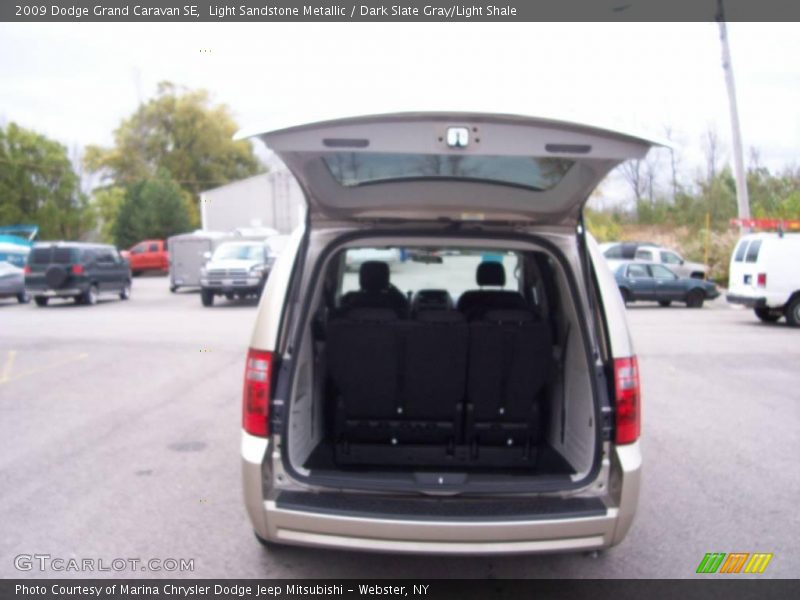 Light Sandstone Metallic / Dark Slate Gray/Light Shale 2009 Dodge Grand Caravan SE