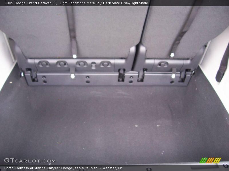 Light Sandstone Metallic / Dark Slate Gray/Light Shale 2009 Dodge Grand Caravan SE