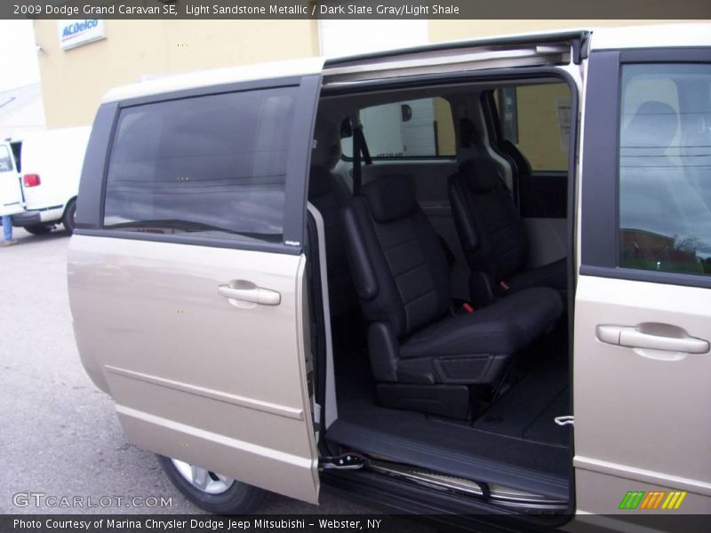 Light Sandstone Metallic / Dark Slate Gray/Light Shale 2009 Dodge Grand Caravan SE