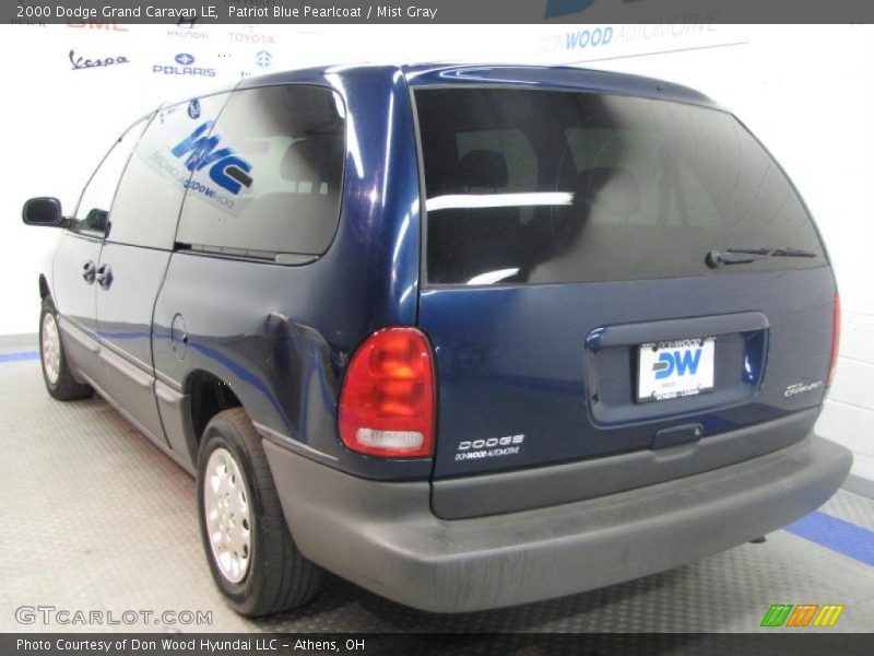 Patriot Blue Pearlcoat / Mist Gray 2000 Dodge Grand Caravan LE