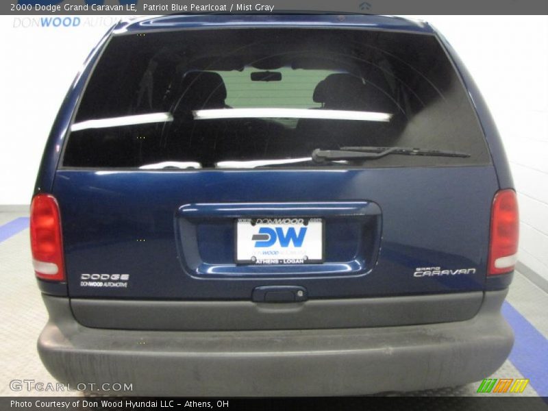 Patriot Blue Pearlcoat / Mist Gray 2000 Dodge Grand Caravan LE