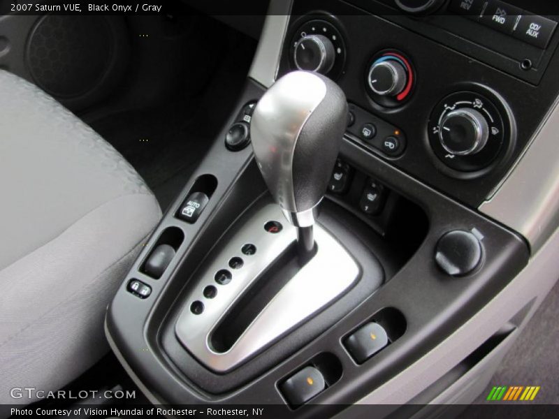 Black Onyx / Gray 2007 Saturn VUE