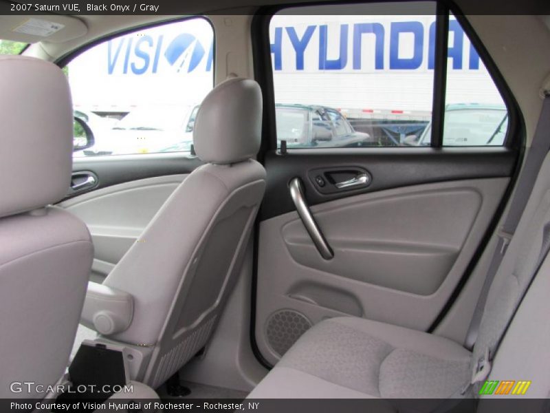 Black Onyx / Gray 2007 Saturn VUE