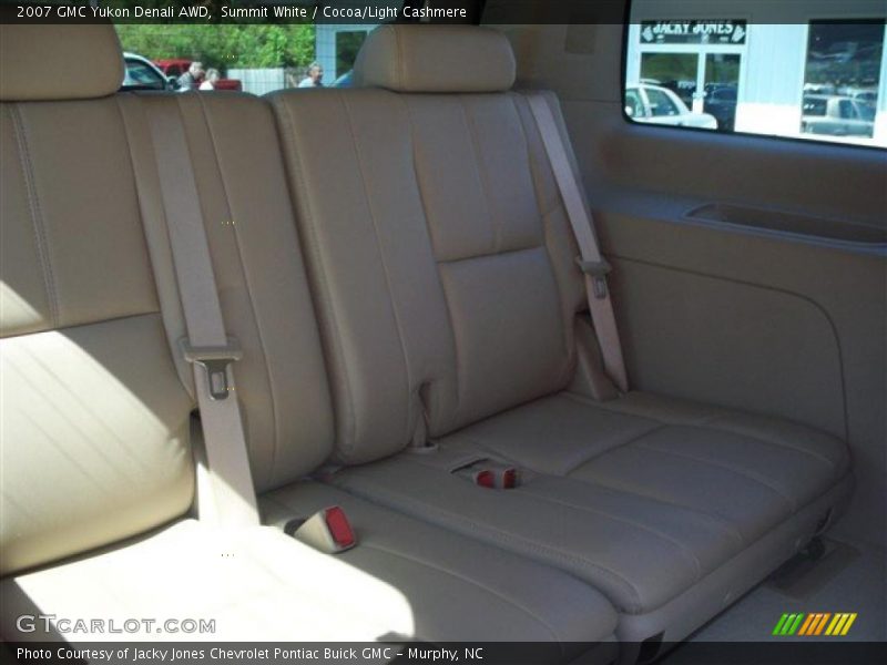 Summit White / Cocoa/Light Cashmere 2007 GMC Yukon Denali AWD