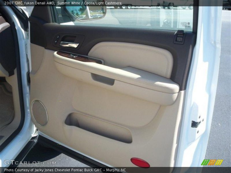 Summit White / Cocoa/Light Cashmere 2007 GMC Yukon Denali AWD