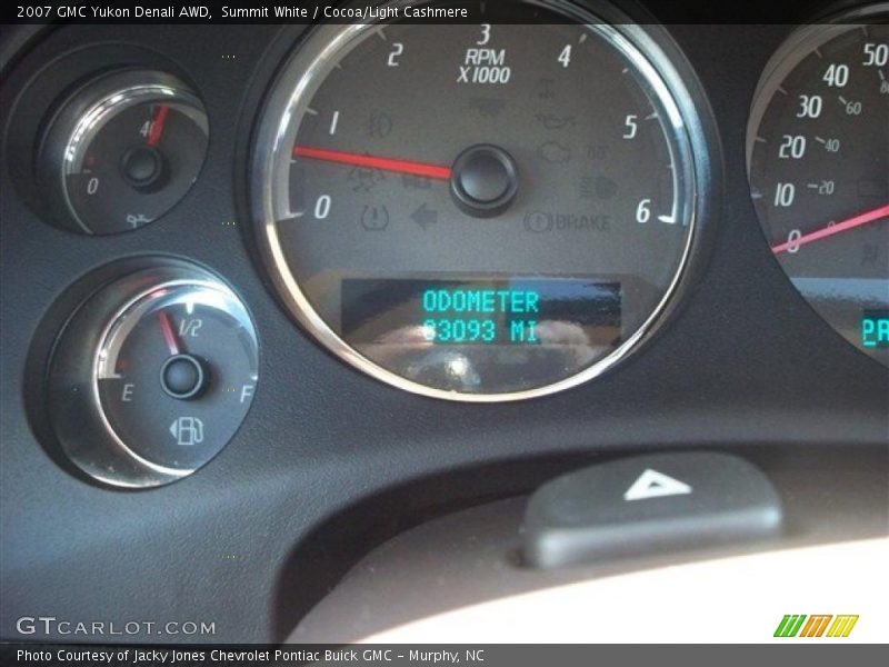 Summit White / Cocoa/Light Cashmere 2007 GMC Yukon Denali AWD