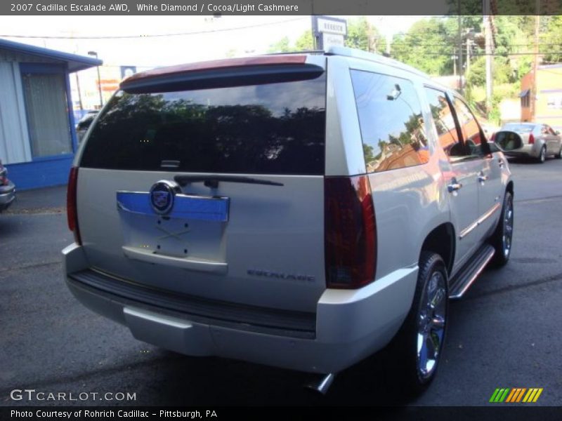 White Diamond / Cocoa/Light Cashmere 2007 Cadillac Escalade AWD