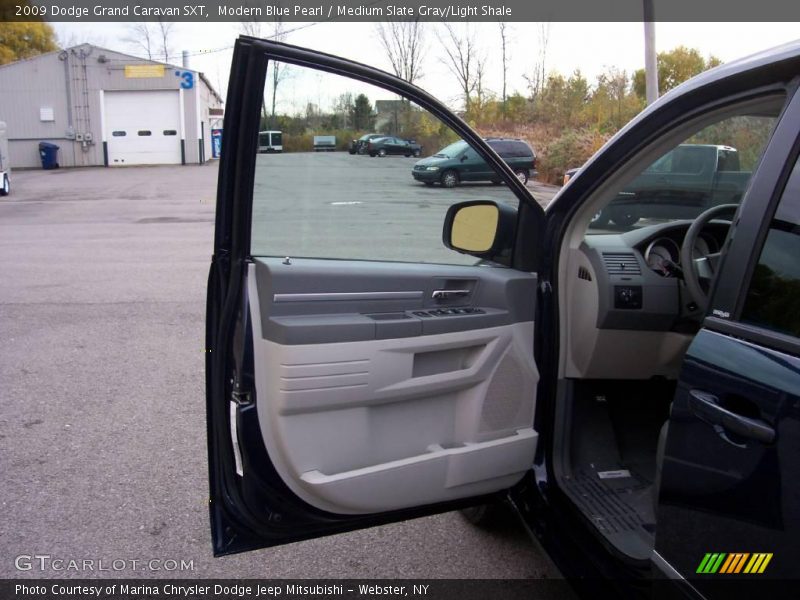 Modern Blue Pearl / Medium Slate Gray/Light Shale 2009 Dodge Grand Caravan SXT