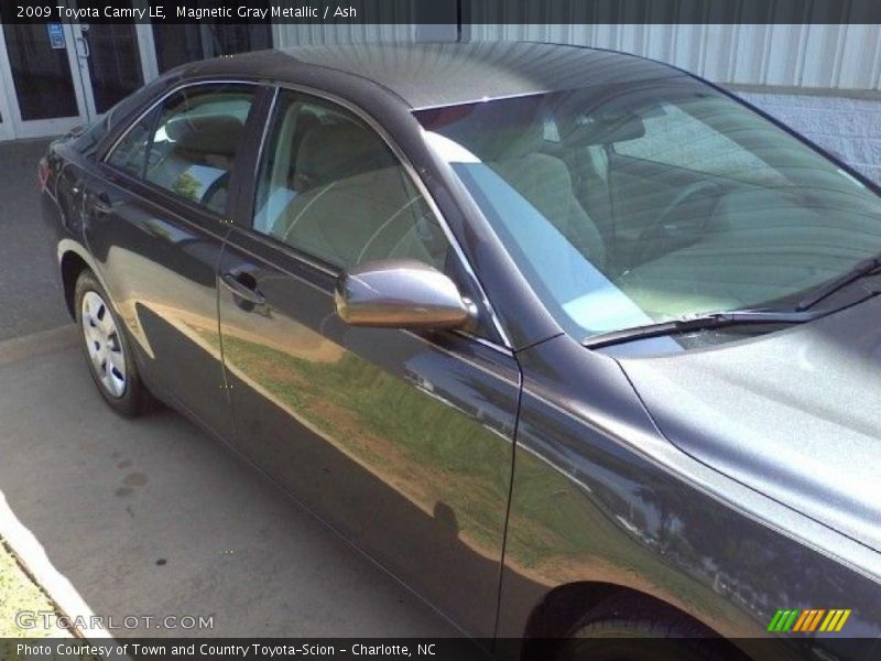 Magnetic Gray Metallic / Ash 2009 Toyota Camry LE