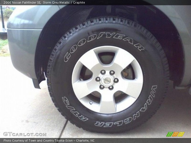 Storm Grey Metallic / Graphite 2006 Nissan Pathfinder SE