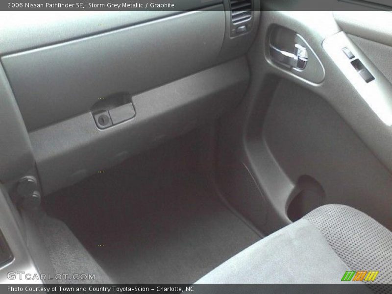 Storm Grey Metallic / Graphite 2006 Nissan Pathfinder SE