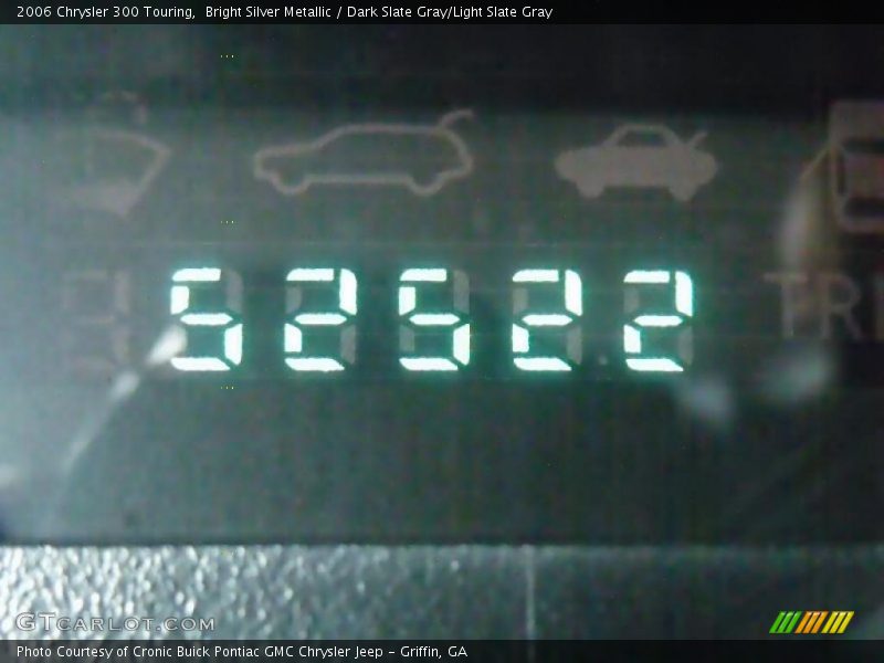 Bright Silver Metallic / Dark Slate Gray/Light Slate Gray 2006 Chrysler 300 Touring