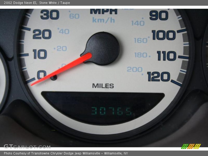 Stone White / Taupe 2002 Dodge Neon ES