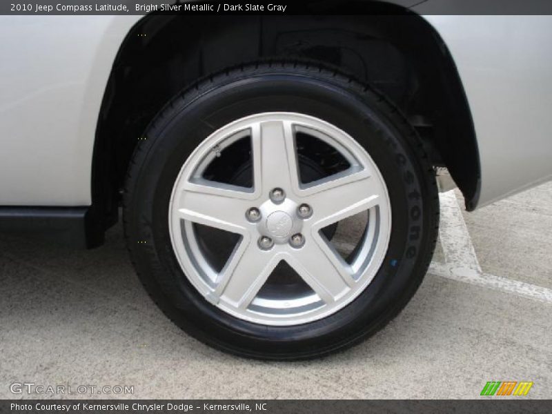 Bright Silver Metallic / Dark Slate Gray 2010 Jeep Compass Latitude