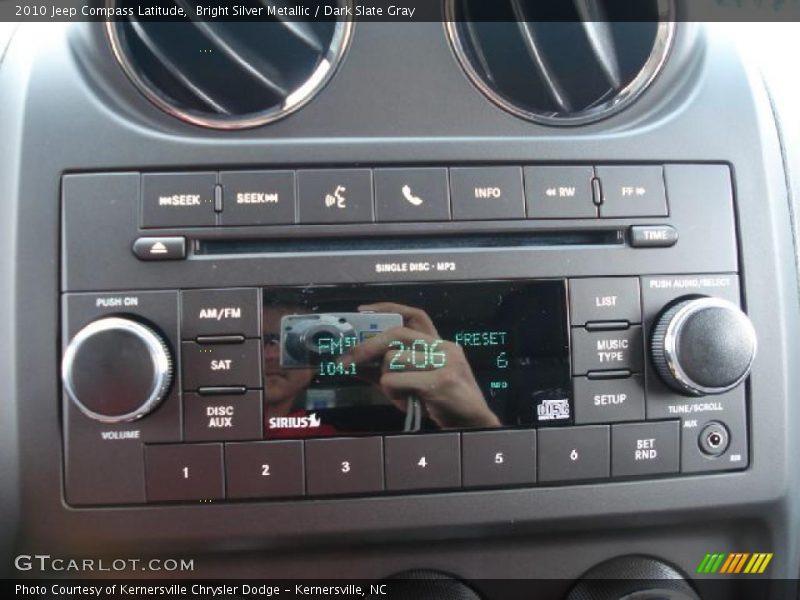 Bright Silver Metallic / Dark Slate Gray 2010 Jeep Compass Latitude