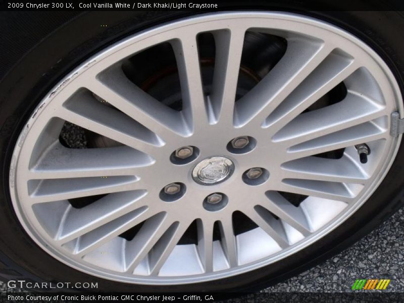 Cool Vanilla White / Dark Khaki/Light Graystone 2009 Chrysler 300 LX