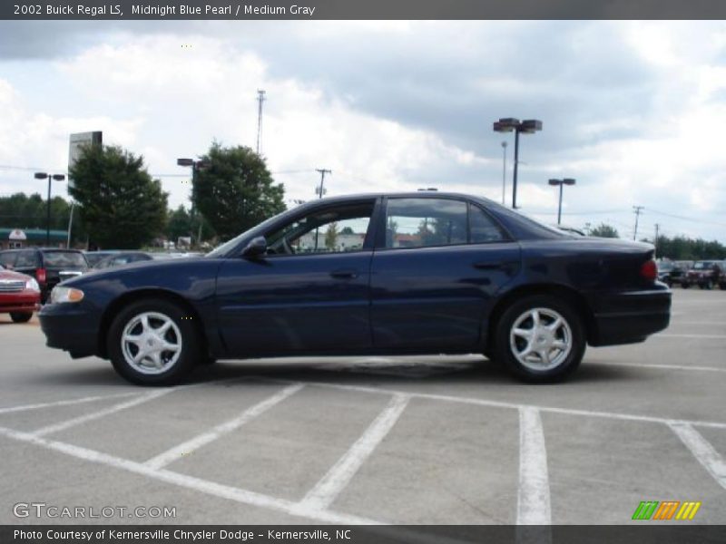 Midnight Blue Pearl / Medium Gray 2002 Buick Regal LS