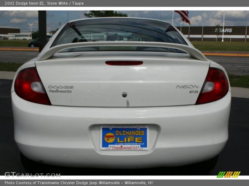 Stone White / Taupe 2002 Dodge Neon ES