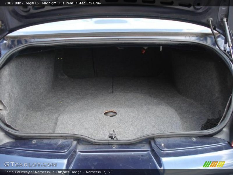 Midnight Blue Pearl / Medium Gray 2002 Buick Regal LS