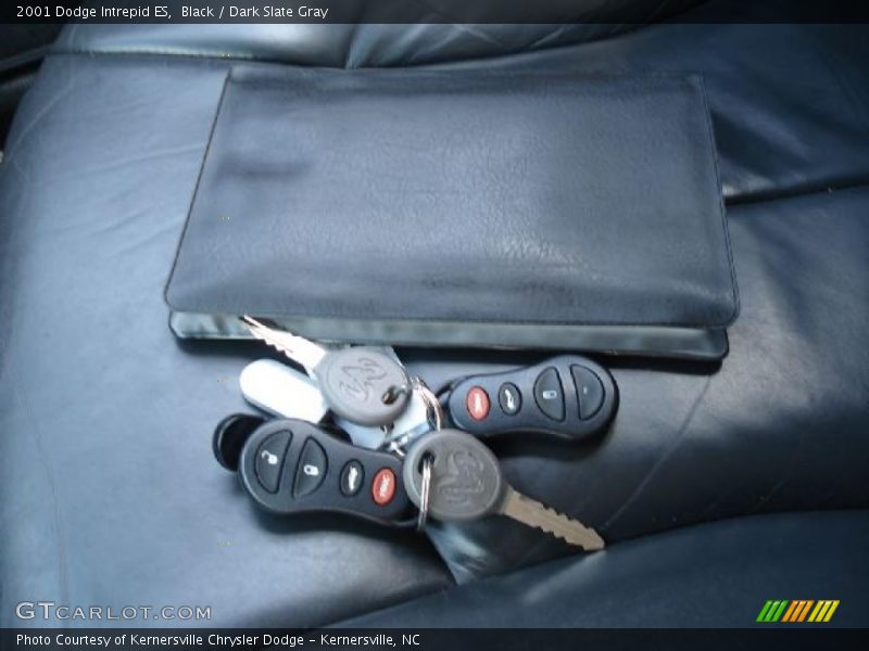 Black / Dark Slate Gray 2001 Dodge Intrepid ES
