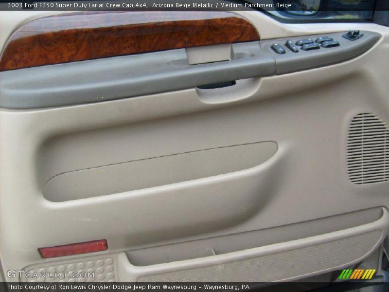 Arizona Beige Metallic / Medium Parchment Beige 2003 Ford F250 Super Duty Lariat Crew Cab 4x4