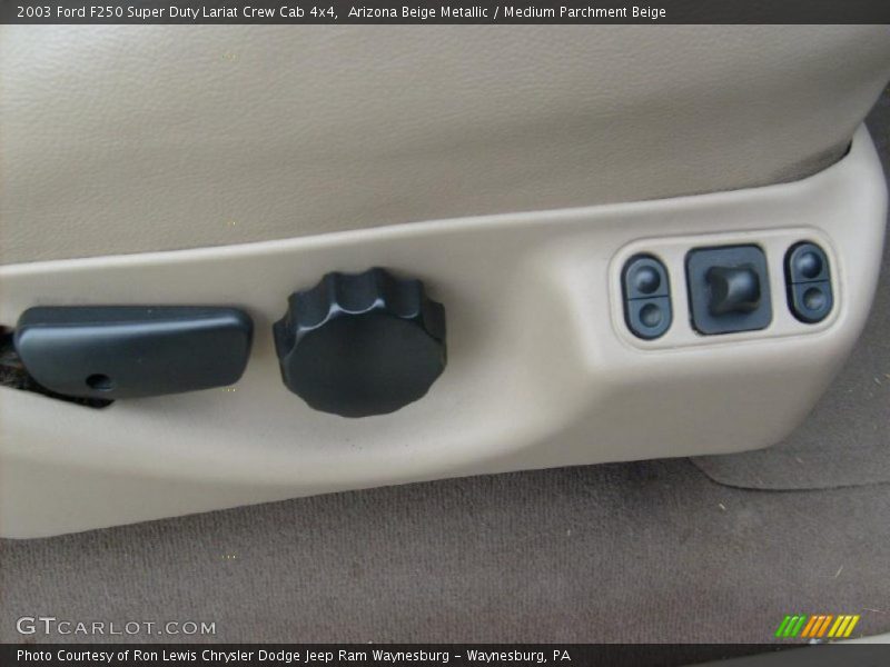 Arizona Beige Metallic / Medium Parchment Beige 2003 Ford F250 Super Duty Lariat Crew Cab 4x4