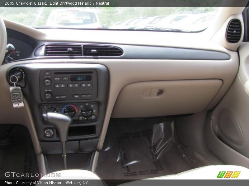 Light Driftwood Metallic / Neutral 2005 Chevrolet Classic