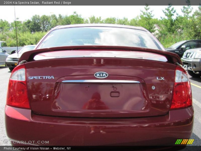 Radiant Red / Beige 2004 Kia Spectra Sedan