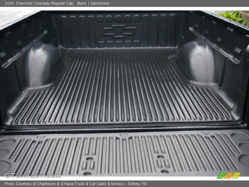 Black / Sandstone 2005 Chevrolet Colorado Regular Cab