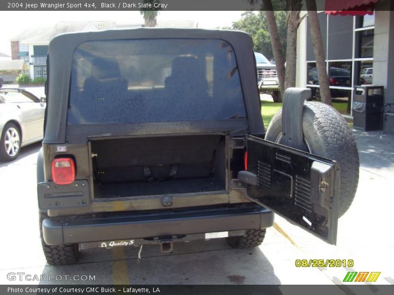 Black / Dark Slate Gray 2004 Jeep Wrangler Sport 4x4