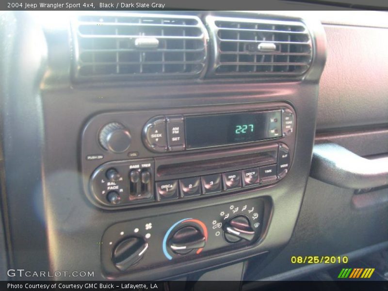 Black / Dark Slate Gray 2004 Jeep Wrangler Sport 4x4
