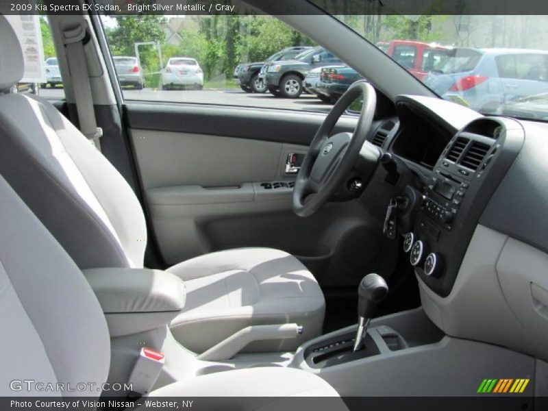 Bright Silver Metallic / Gray 2009 Kia Spectra EX Sedan