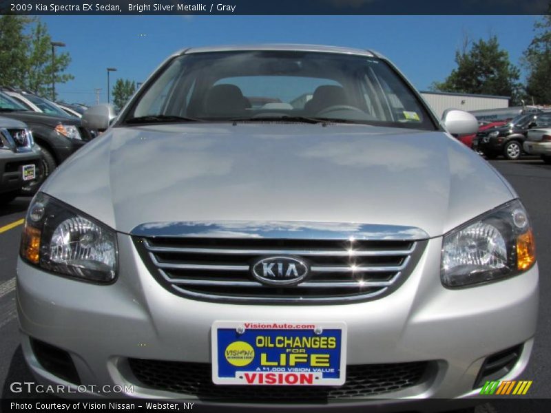 Bright Silver Metallic / Gray 2009 Kia Spectra EX Sedan