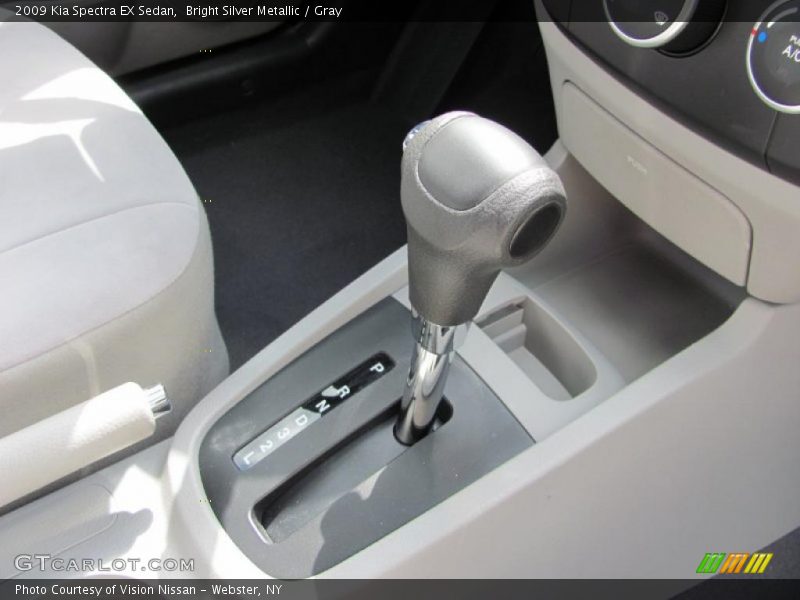 Bright Silver Metallic / Gray 2009 Kia Spectra EX Sedan