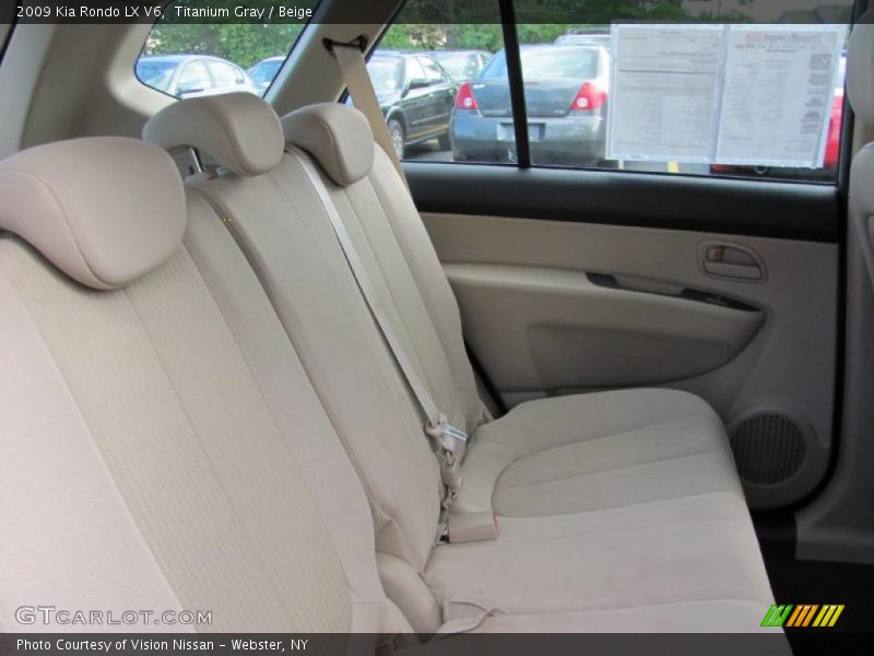 Titanium Gray / Beige 2009 Kia Rondo LX V6