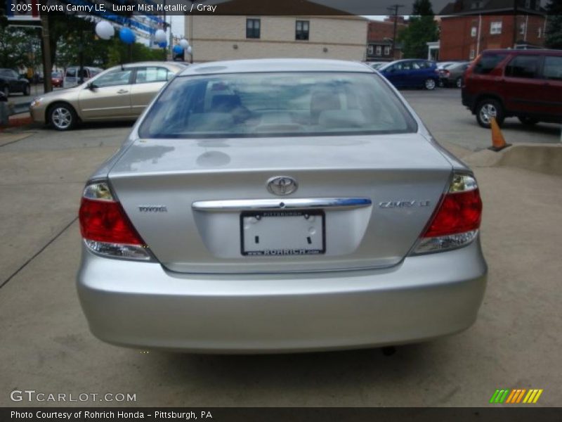 Lunar Mist Metallic / Gray 2005 Toyota Camry LE