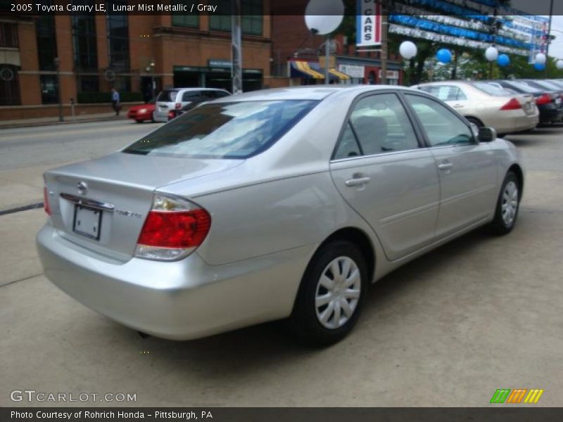 Lunar Mist Metallic / Gray 2005 Toyota Camry LE