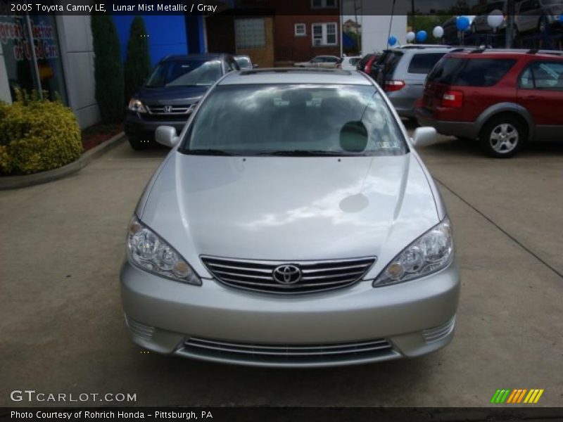 Lunar Mist Metallic / Gray 2005 Toyota Camry LE
