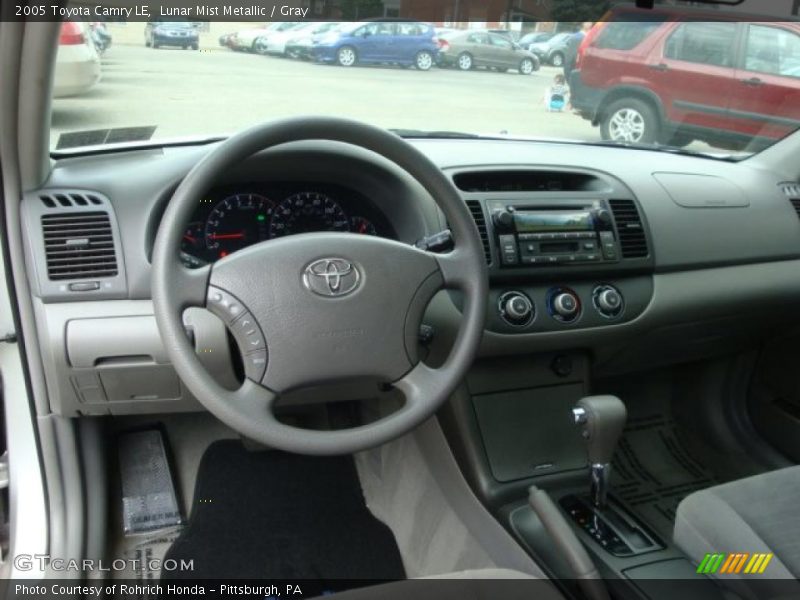 Lunar Mist Metallic / Gray 2005 Toyota Camry LE