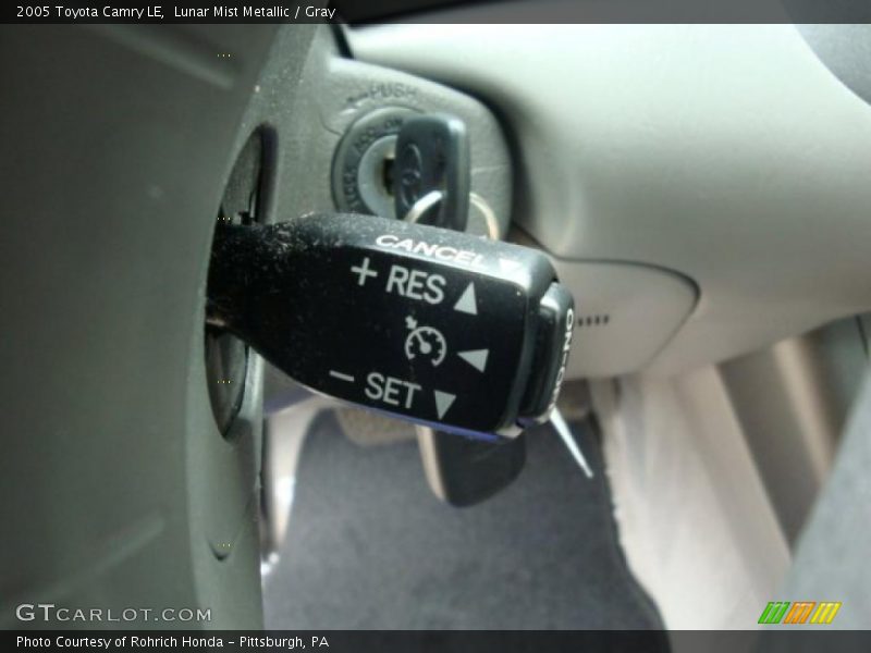 Lunar Mist Metallic / Gray 2005 Toyota Camry LE