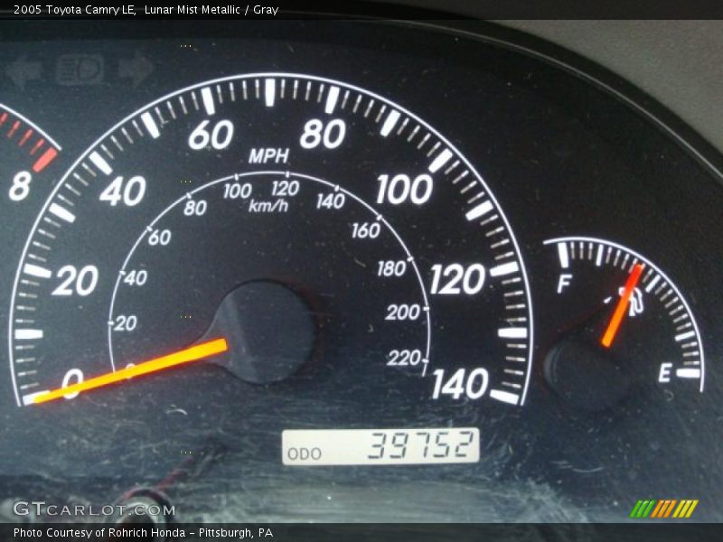 Lunar Mist Metallic / Gray 2005 Toyota Camry LE