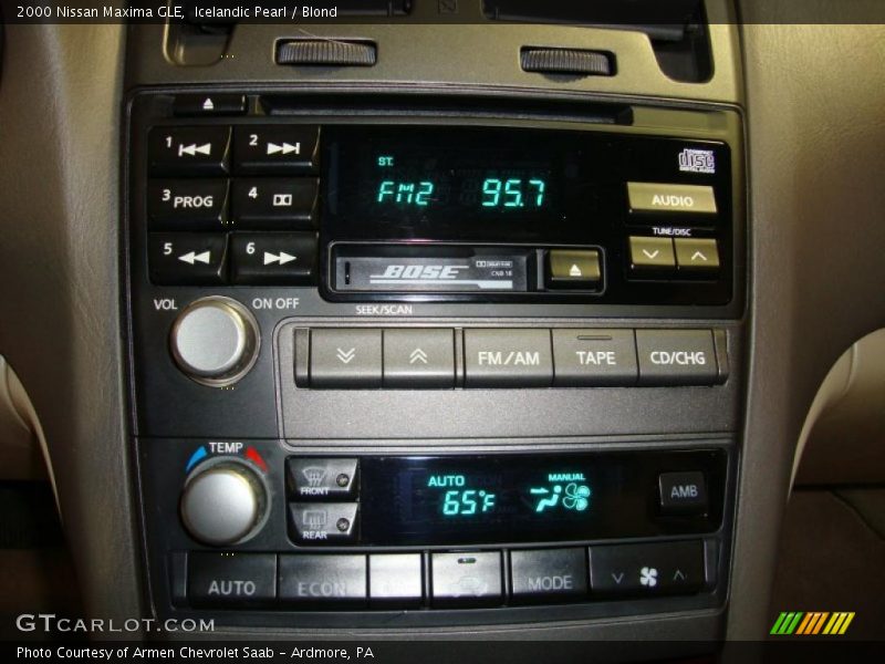 Icelandic Pearl / Blond 2000 Nissan Maxima GLE