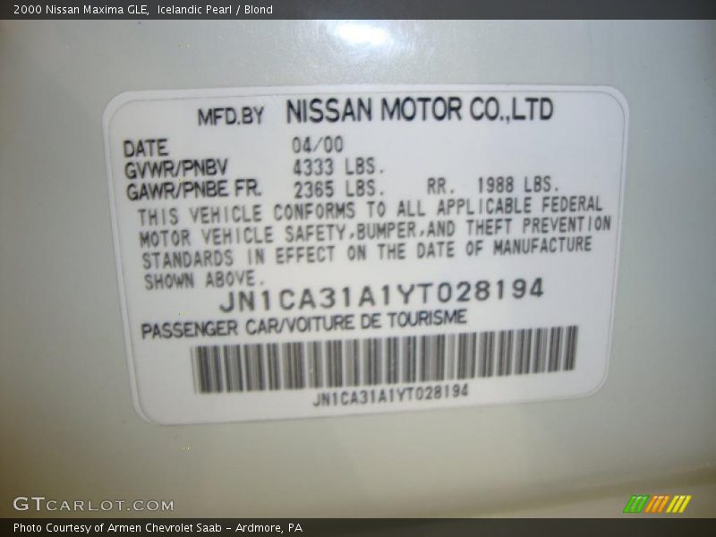 Icelandic Pearl / Blond 2000 Nissan Maxima GLE