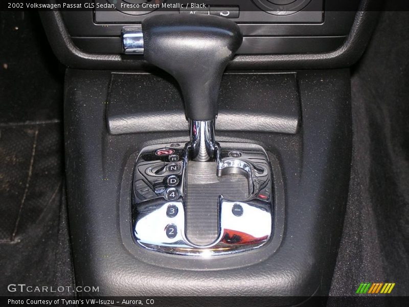 Fresco Green Metallic / Black 2002 Volkswagen Passat GLS Sedan