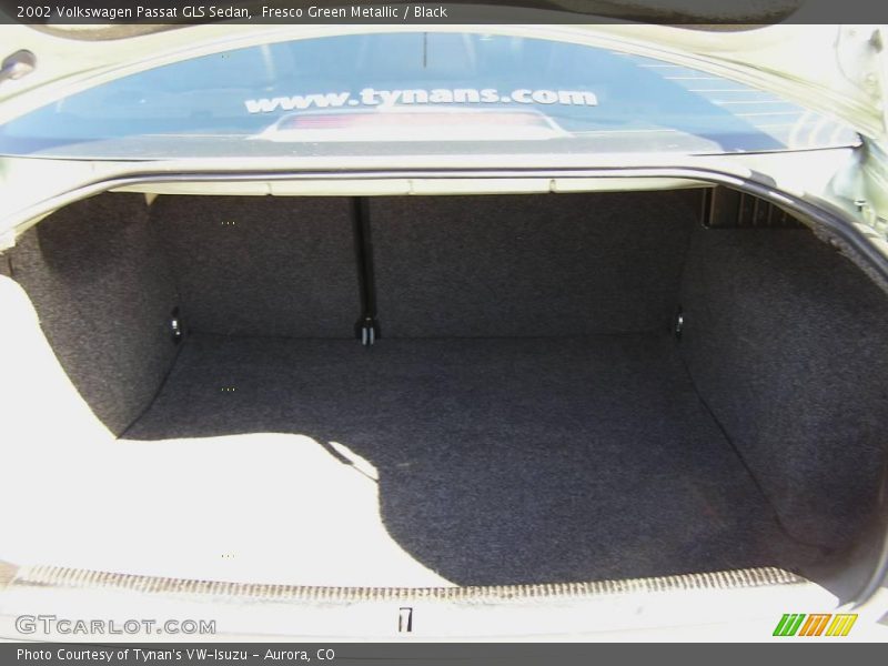 Fresco Green Metallic / Black 2002 Volkswagen Passat GLS Sedan
