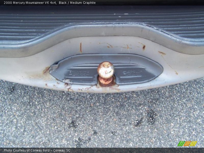 Black / Medium Graphite 2000 Mercury Mountaineer V6 4x4